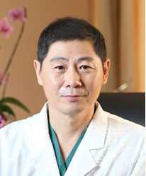 【点击右方咨询窗口预约上海华美整形医生】 上海华美整形医院许再荣做双眼皮多少钱?好吗