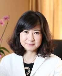 【点击右方咨询窗口预约上海华美整形医生】 上海华美整形医院许再荣做双眼皮多少钱?好吗