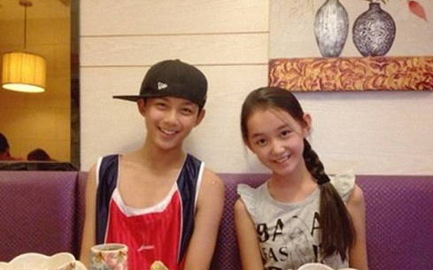 当红男星的荧屏初吻:鹿晗吴亦凡吻得唯美 他被